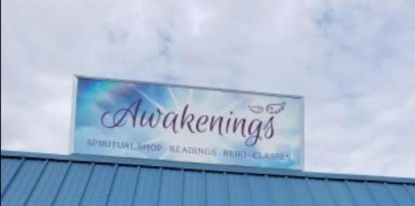 The front of this cute little spiritual store