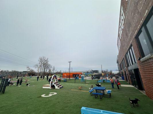 Bark Avenue Pet Grooming