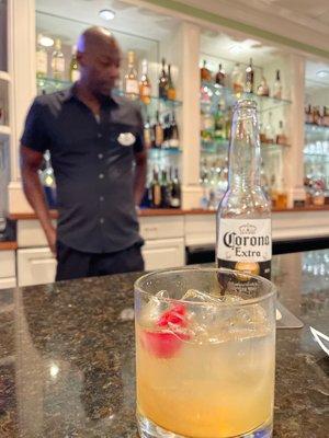 Such a great atmosphere. Everyone is friendly and the service was amazing. Food and drinks were good as well.