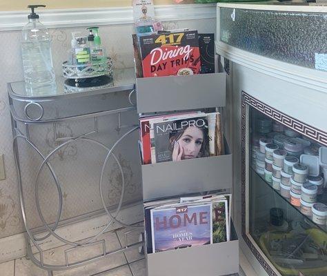 Current, pretty good magazine selection while you wait.