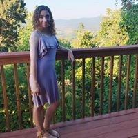 Photo of Laura N.