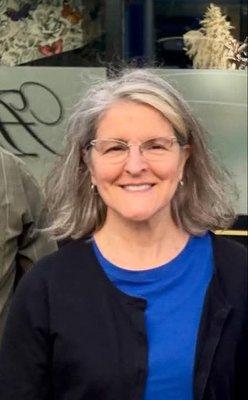 Photo of Stephanie L.