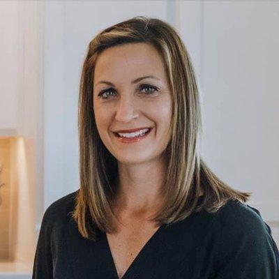 Photo of Lesley C.