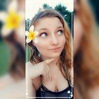 Photo of Lyndi M.