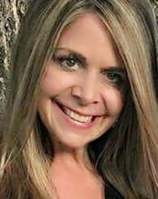 Photo of Maureen Elena M.