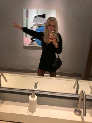 Photo of Elle B.