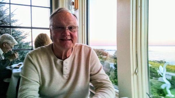 Photo of Gary E.