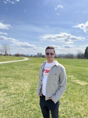 Photo of Scott L.