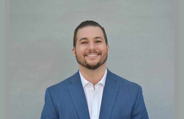 Photo of Derek P.