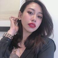 Photo of Alexa C.