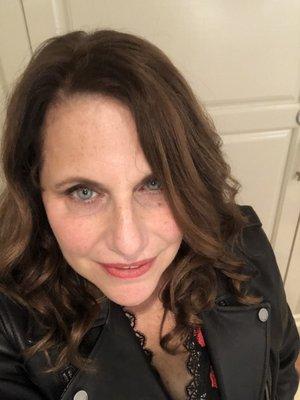 Photo of Leslie B.