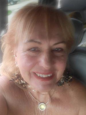 Photo of Evelyn L.