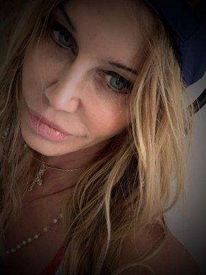 Photo of Joanne D.