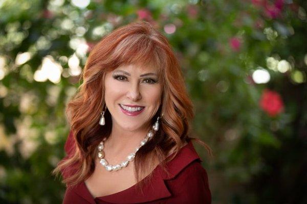 Photo of Karen J.