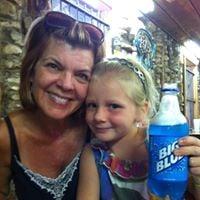 Photo of Linda M.