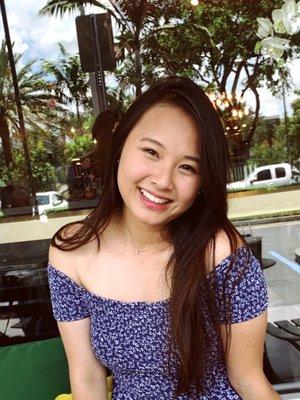 photo of Thuy-Linh N.