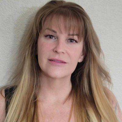 Photo of Shelli R.