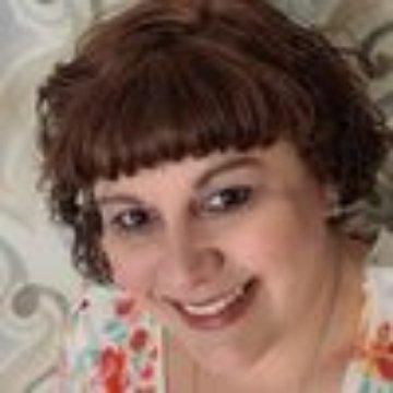 Photo of Deanna L.