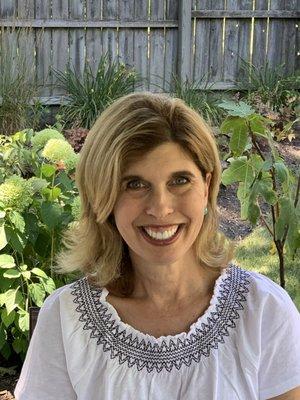 Photo of Julee M.