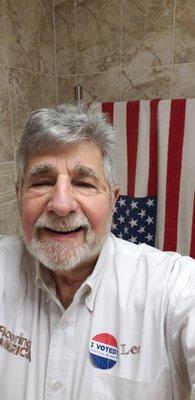 Photo of Lee S.
