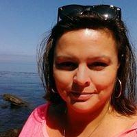 Photo of Laurie K.