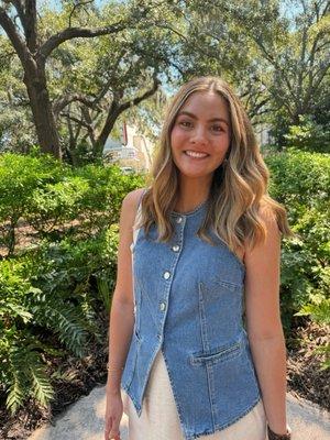 Photo of Lauren M.