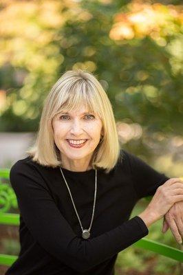 Photo of Debra W.