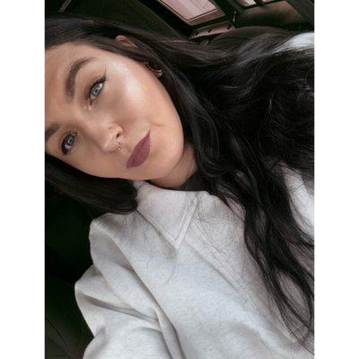 Photo of Amanda J.