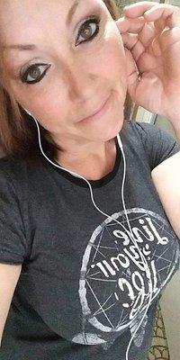 Photo of Robin L.