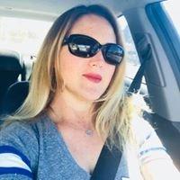 Photo of Claudia E.