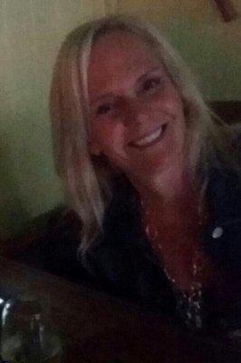 Photo of Julie F.