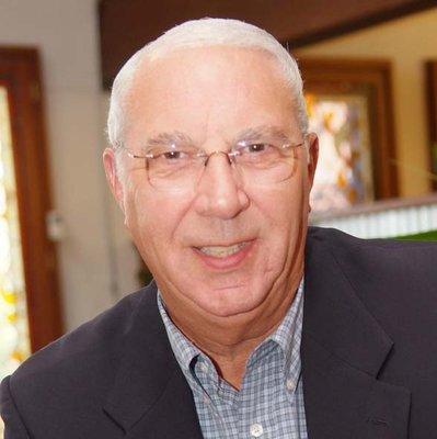 Photo of Bruce M.