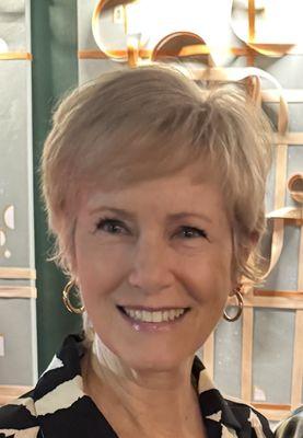 Photo of Deanna S.