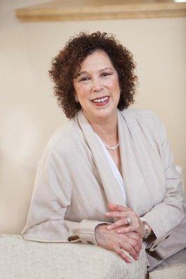 Photo of Cynthia T.