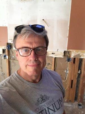 Photo of David L.