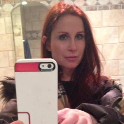 Photo of Lisa G.