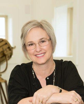Photo of Deena E.