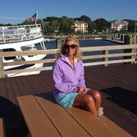 Photo of Annette M.