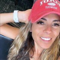 Photo of Elena J.