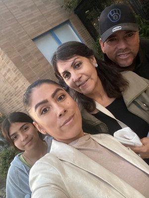 photo of Kamis World E.