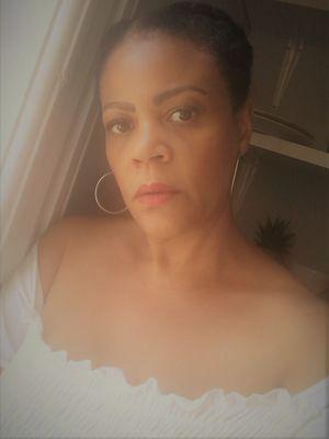 Photo of Roxanne R.