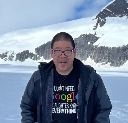 Photo of David L.