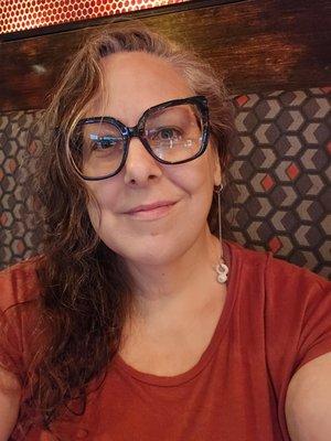 Photo of Lynn A.