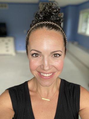 Photo of April K.