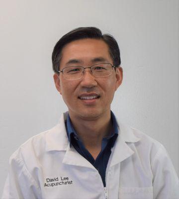 Photo of David L.