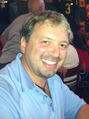 Photo of Alan L.