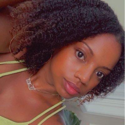 Photo of Tara R.