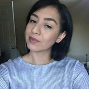 Photo of Claudia L.