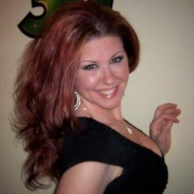 Photo of Debi F.