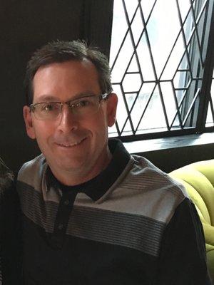 Photo of Lee B.